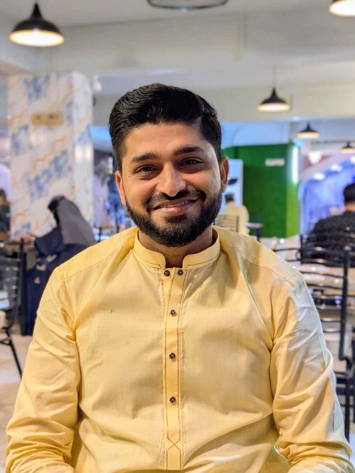 حنیف رضا